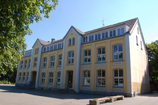 Amtmann-Kreyenfeld Schule.jpg